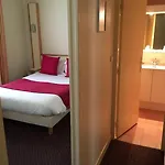 Antin St Georges 2* Paris