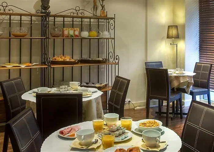 ホテル アンティン サン グレゴワール 2*